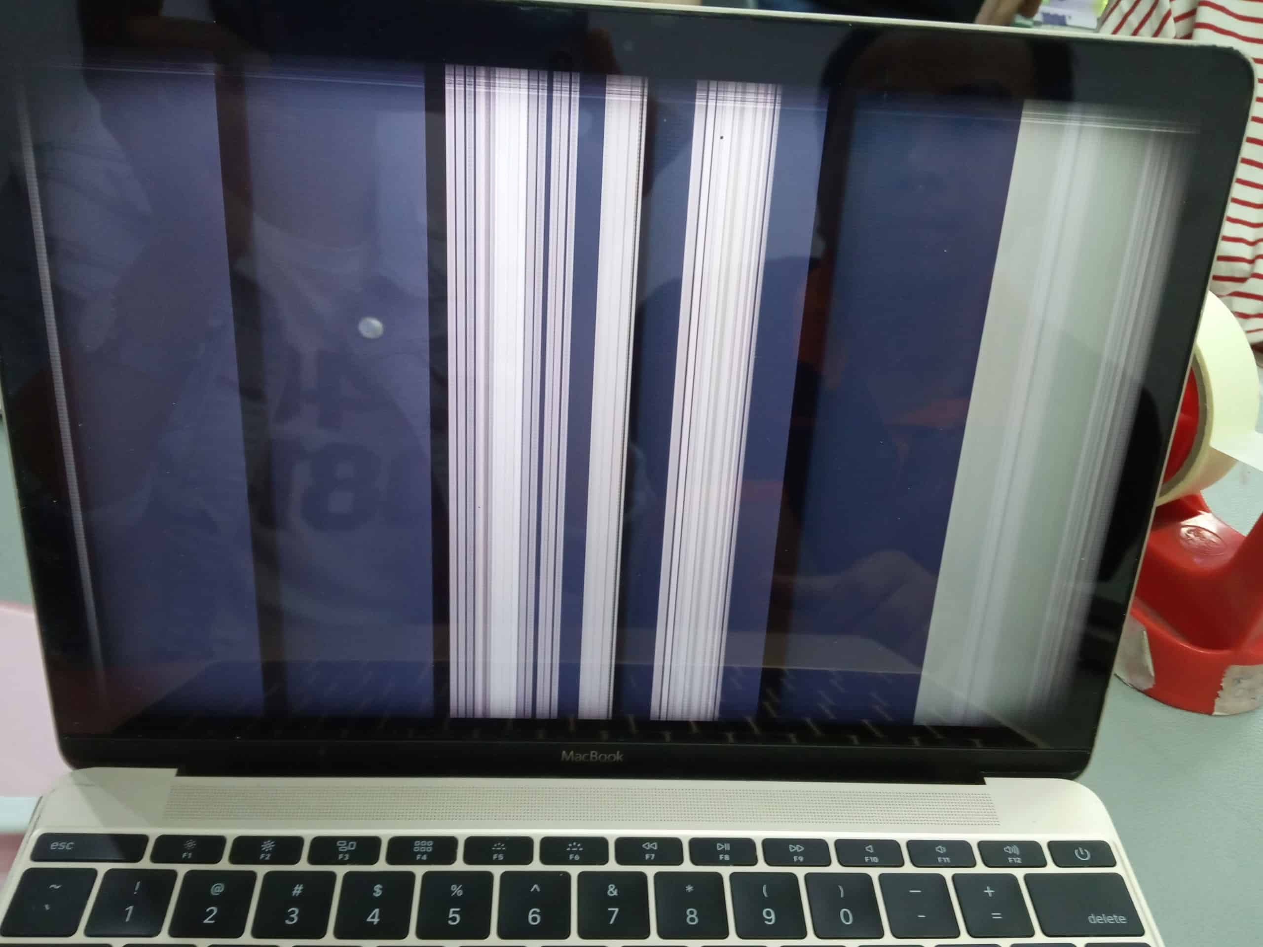 Thay màn hình MacBook tại Đà Nẵng